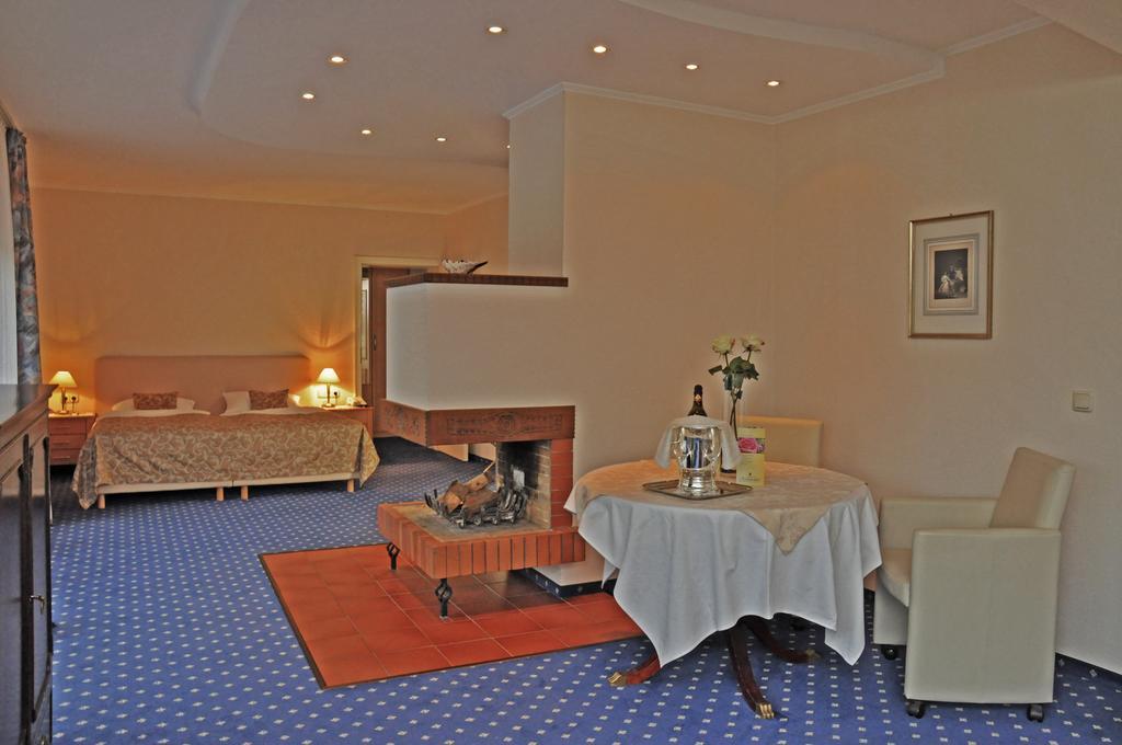 Hotel Garni Kristinenhof Bad Zwischenahn Room photo
